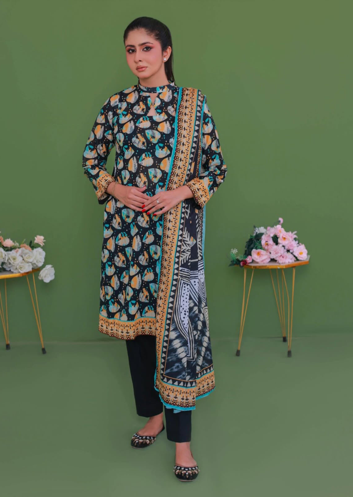 Leaf Inlay 3 Piece Unstitched Lawn [ D-05 ]